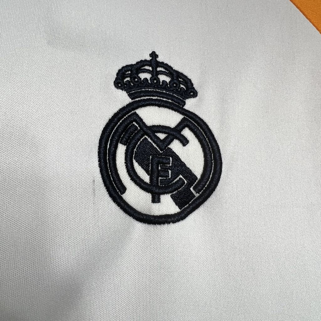T-shirt d'avant-match Real Madrid 24/25