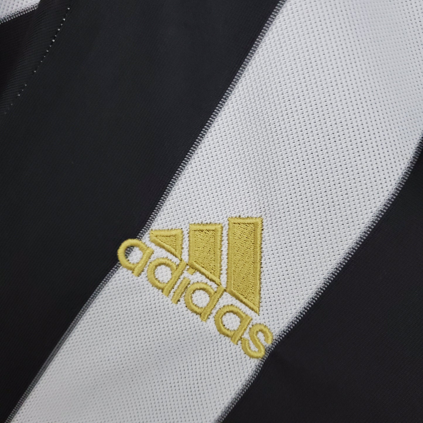 Juventus 17/18 Retro Shirt