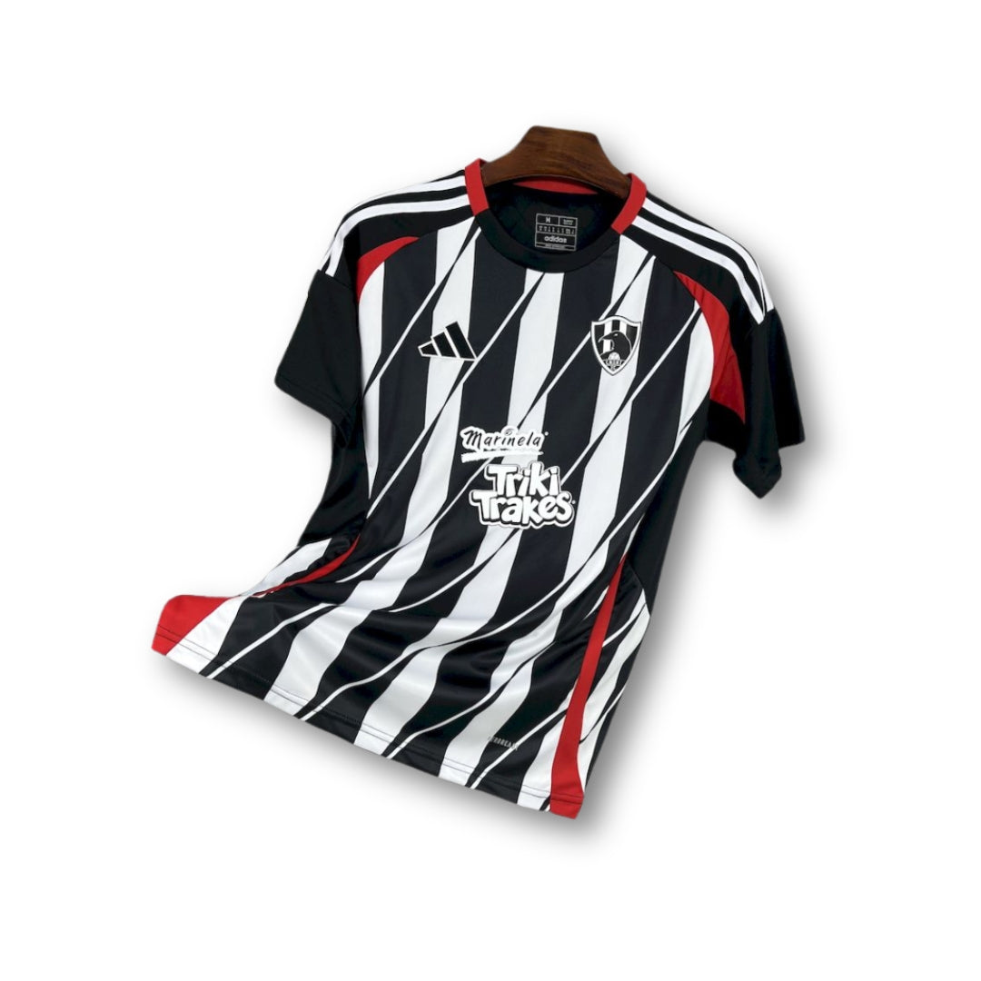 T-Shirt Principal Club de Cuervos