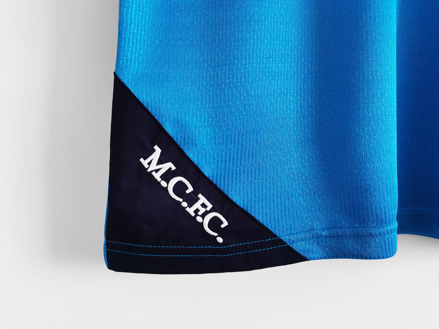 Manchester City 1999/01 Retro Home T-Shirt
