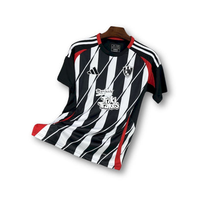 T-Shirt Principal Club de Cuervos