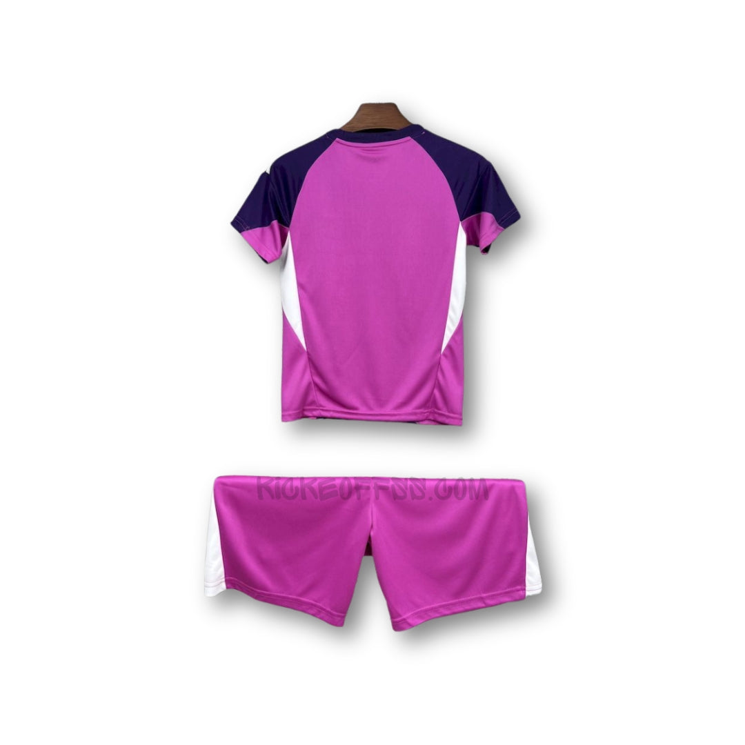 Real Madrid Goalkeeper Pink 25/26 - Kids Kit